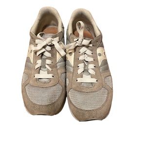 Saucony Shadow running sneakers. VGC. Men’s size 7.